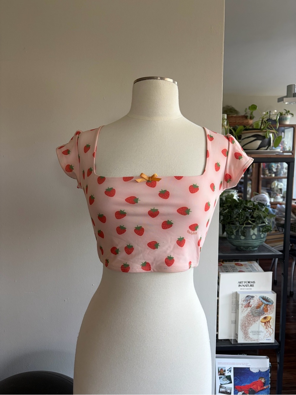 OMIGHTY strawberry top